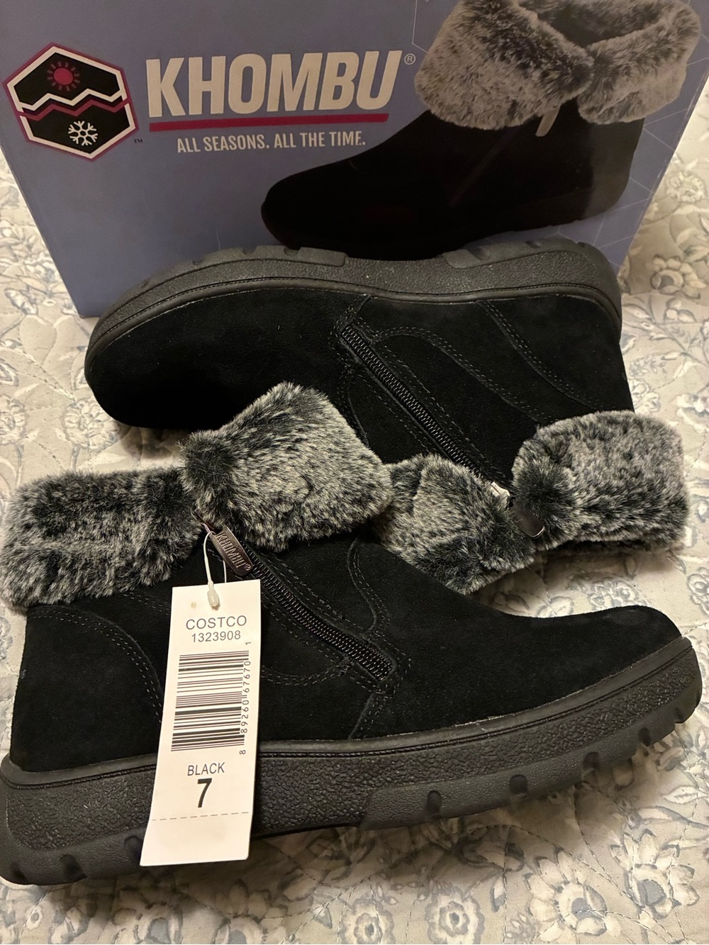 Khombu Women's Black Faux-Fur Ankle Boots Size: 7 NIB